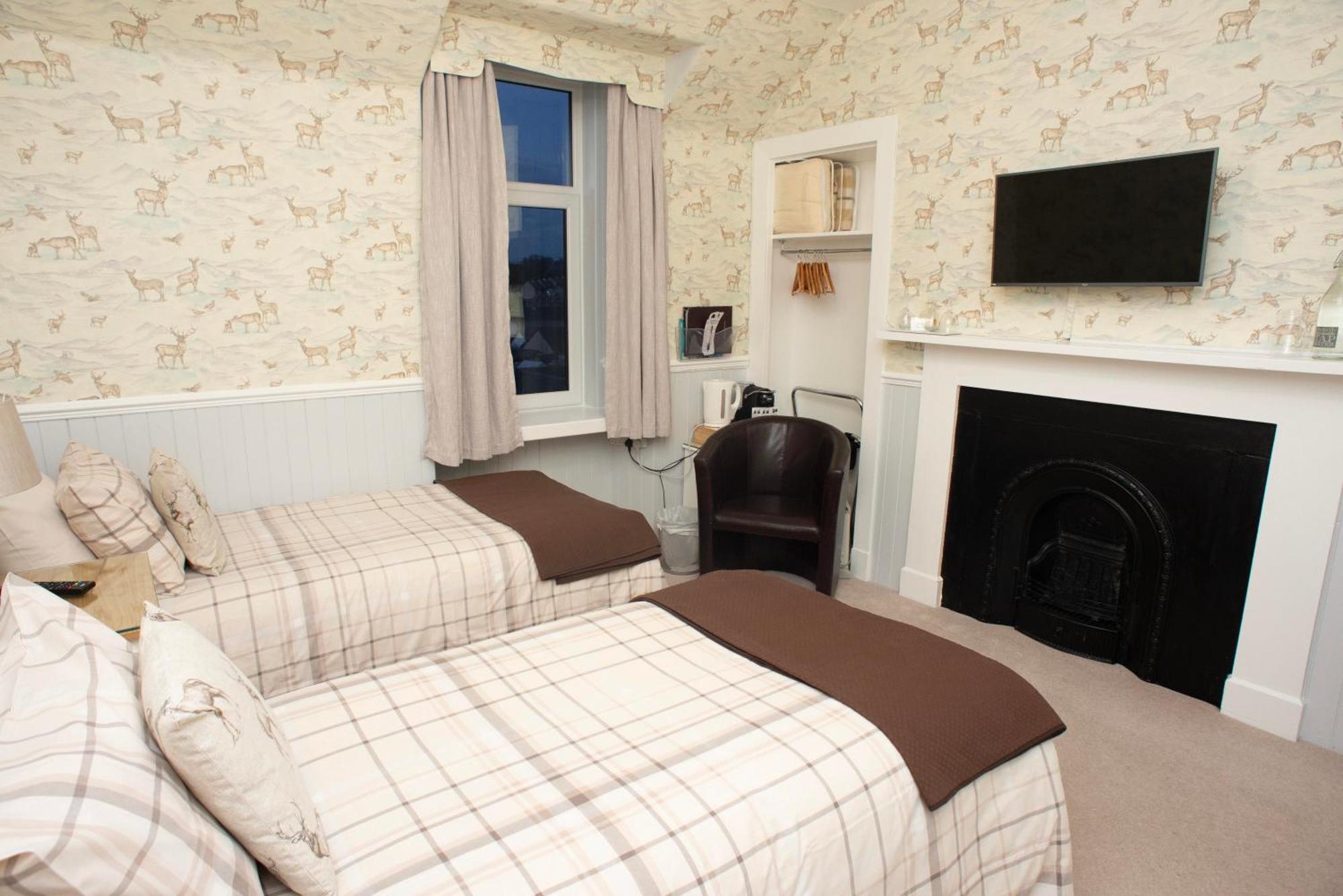 Dunvegan Bed & Breakfast Dufftown Dış mekan fotoğraf